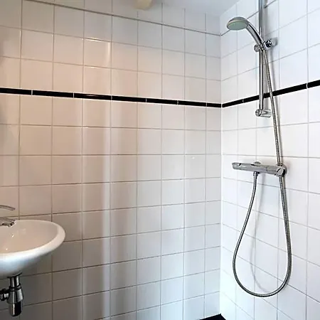 Westerpark Guest house 3*